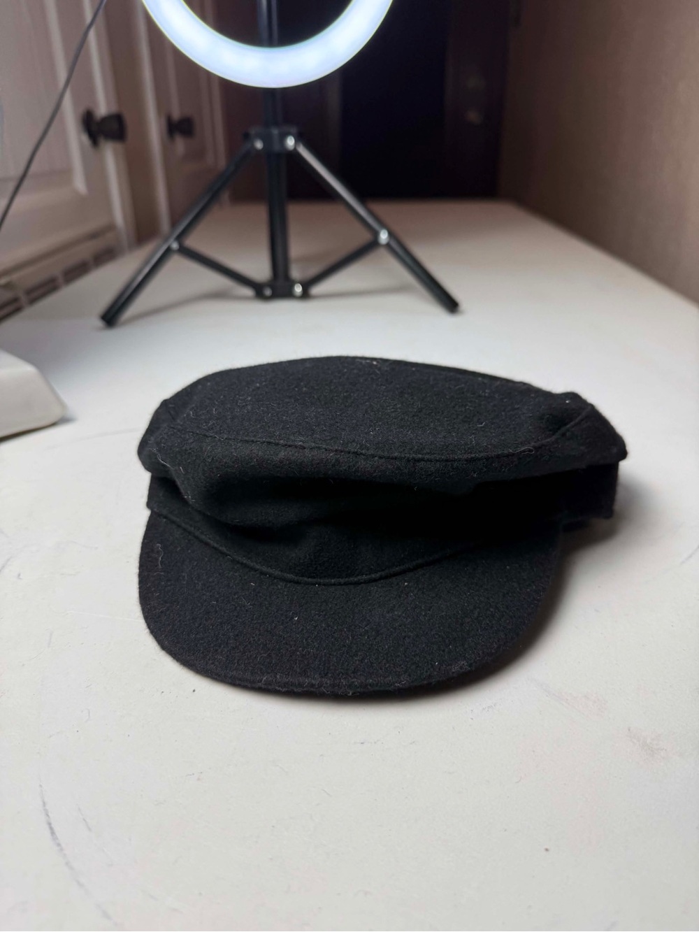 vanessa leone hat